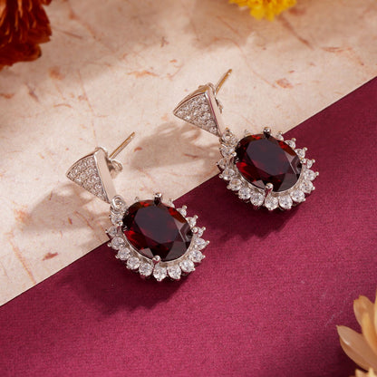 Mild Luxury Retro Natural Garnet Earrings  Silver Geometric Design