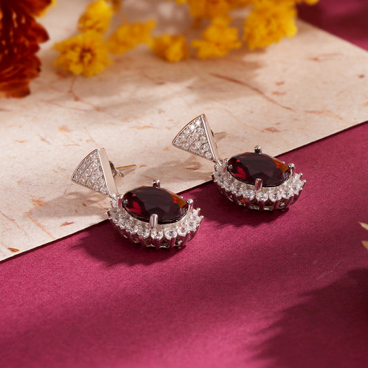 Mild Luxury Retro Natural Garnet Earrings  Silver Geometric Design